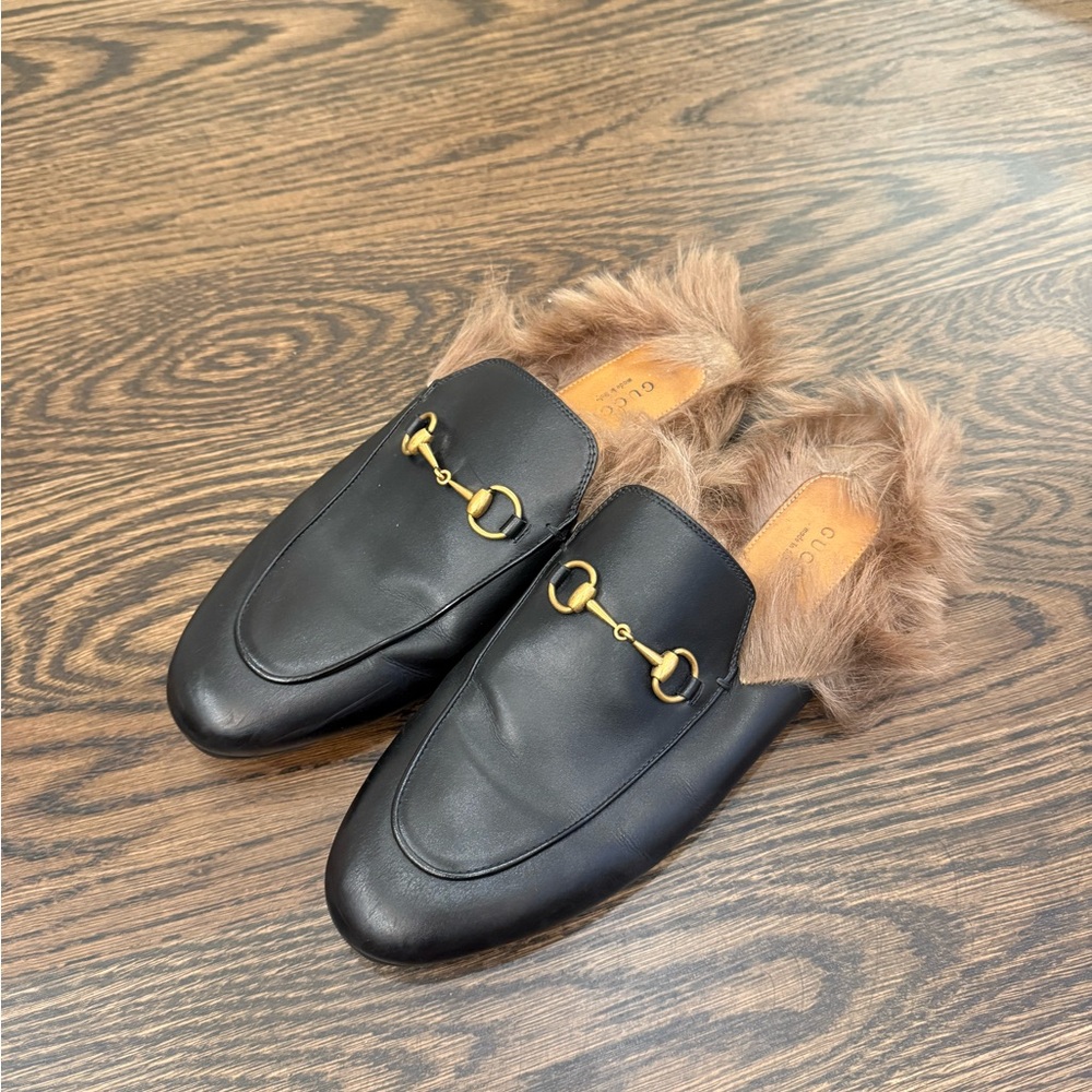 Gucci Black Leather Princetown Fur Loafers